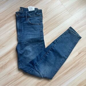 Abercrombie & Fitch Super Skinny Jeans